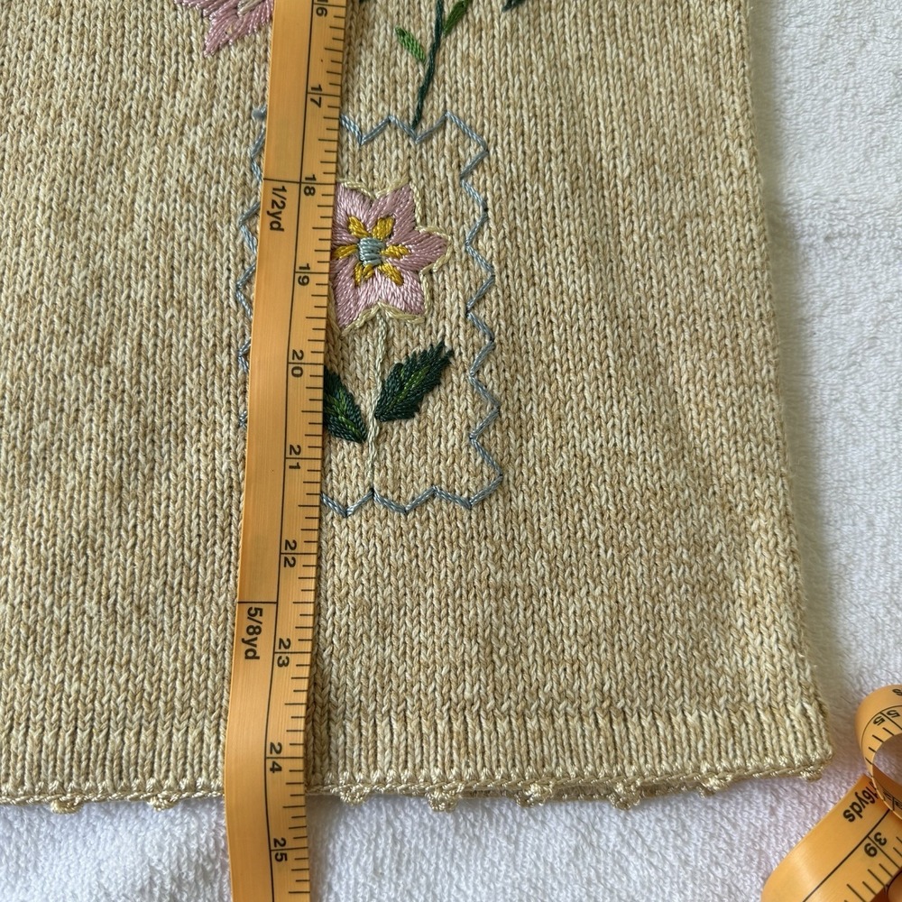 Womens Knit Sweater Top Small Floral Embroidered Cottagecore Grandma Teacher - Picture 6 of 10